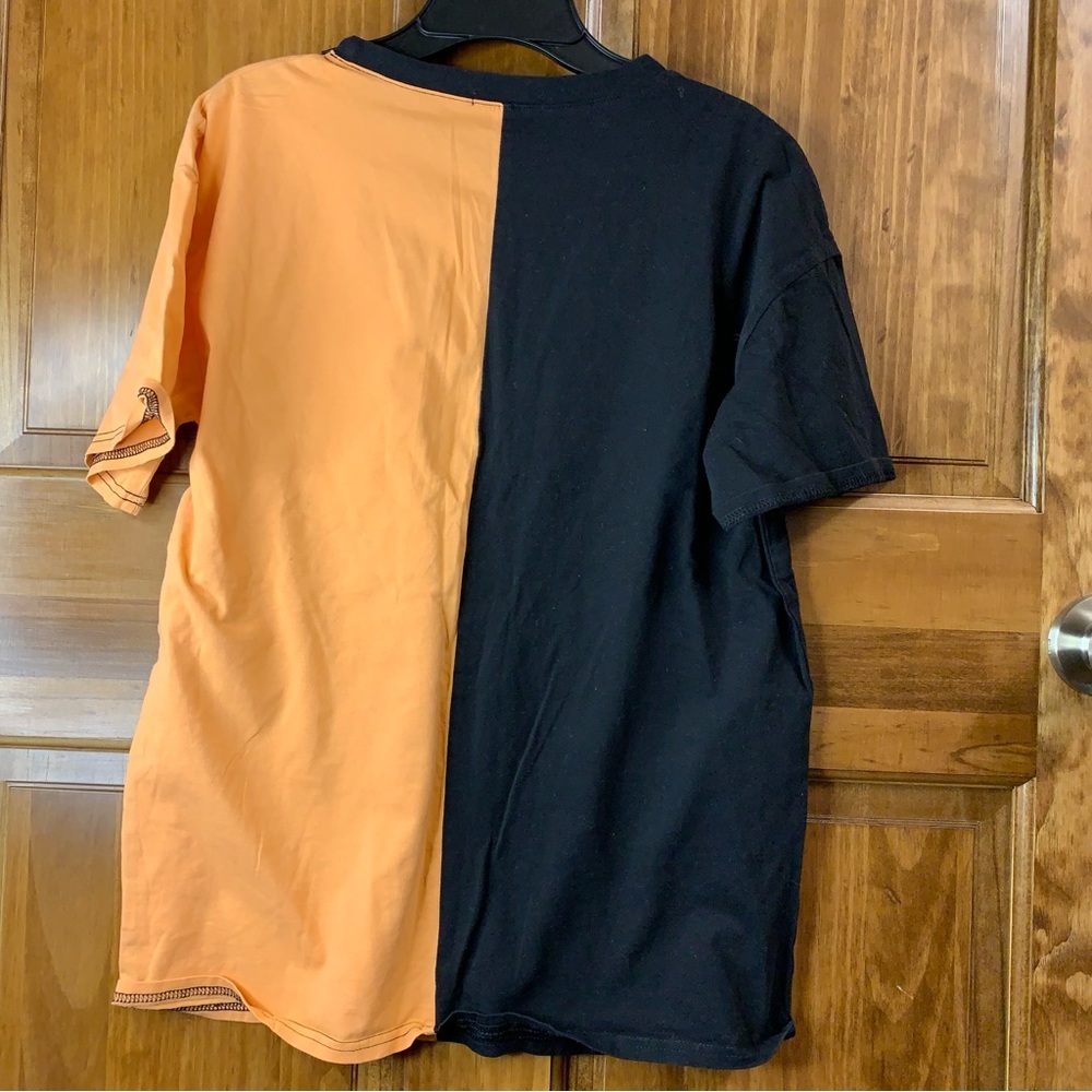 Women’s size small Romwe Halloween pumpkin two toned orange and black tee - Picture 3 of 4